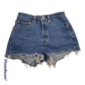 Levi's High Rise Denim Jean Shorts NWOT New Size W26